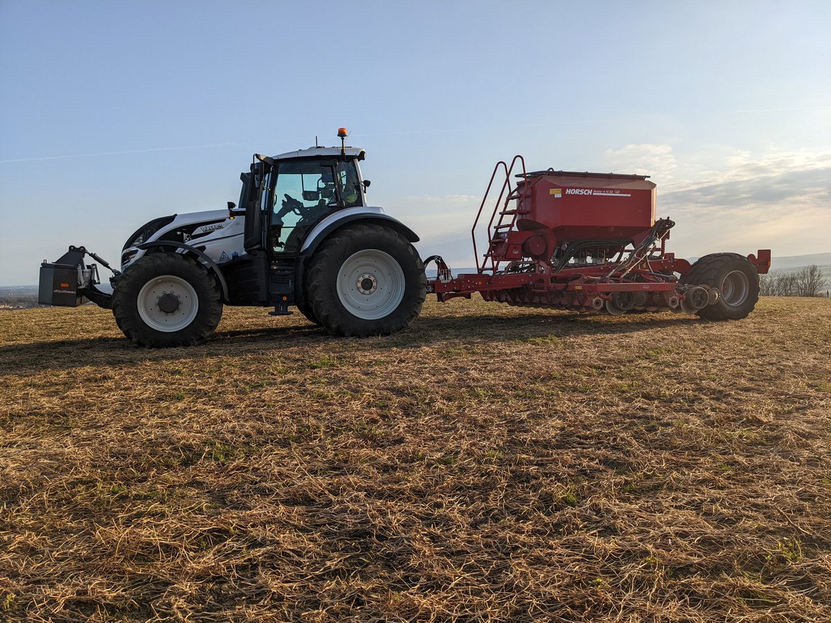 The_wilk79's tweet image. Start of the spring Barley campaign, no glyphosate/ no till/ no fungicide/ 60kgs /N Can it still yield let's find out.