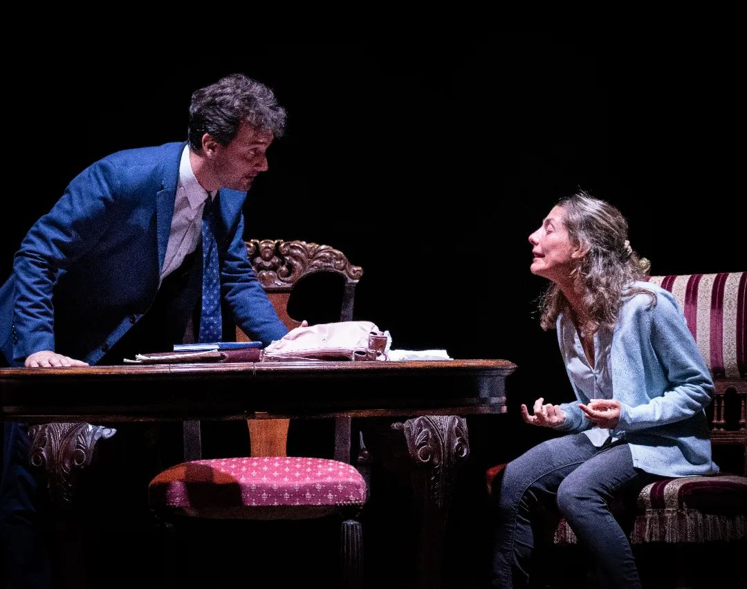 Plateanet's tweet image. 🌹 Conocé #ClavelesRojos, la historia real que emociona al público desde hace 11 años.
🎭 No te la pierdas ¡Últimas 2 funciones! Los domingos a las 19:45 hs en @PaseoLaPlazaOK
🎟️ Conseguí tus entradas ingresando en bit.ly/3EI9xUI