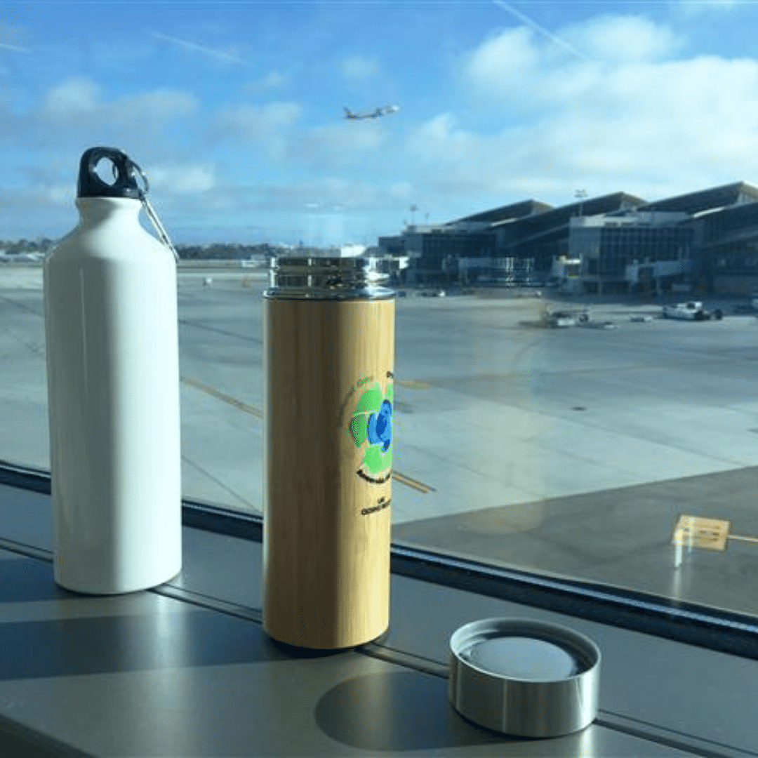 flyLAXairport's tweet photo. In partnership with @LADWP, LAX has installed 60 hydration stations where guests can refill their own water bottles. This complements a June 2021 approval by the Board of Airport Commissioners to phase out of single-use plastic bottles at LAX & @VanNuysAirport #EarthHourLAX https://t.co/CQDWwMrm6T