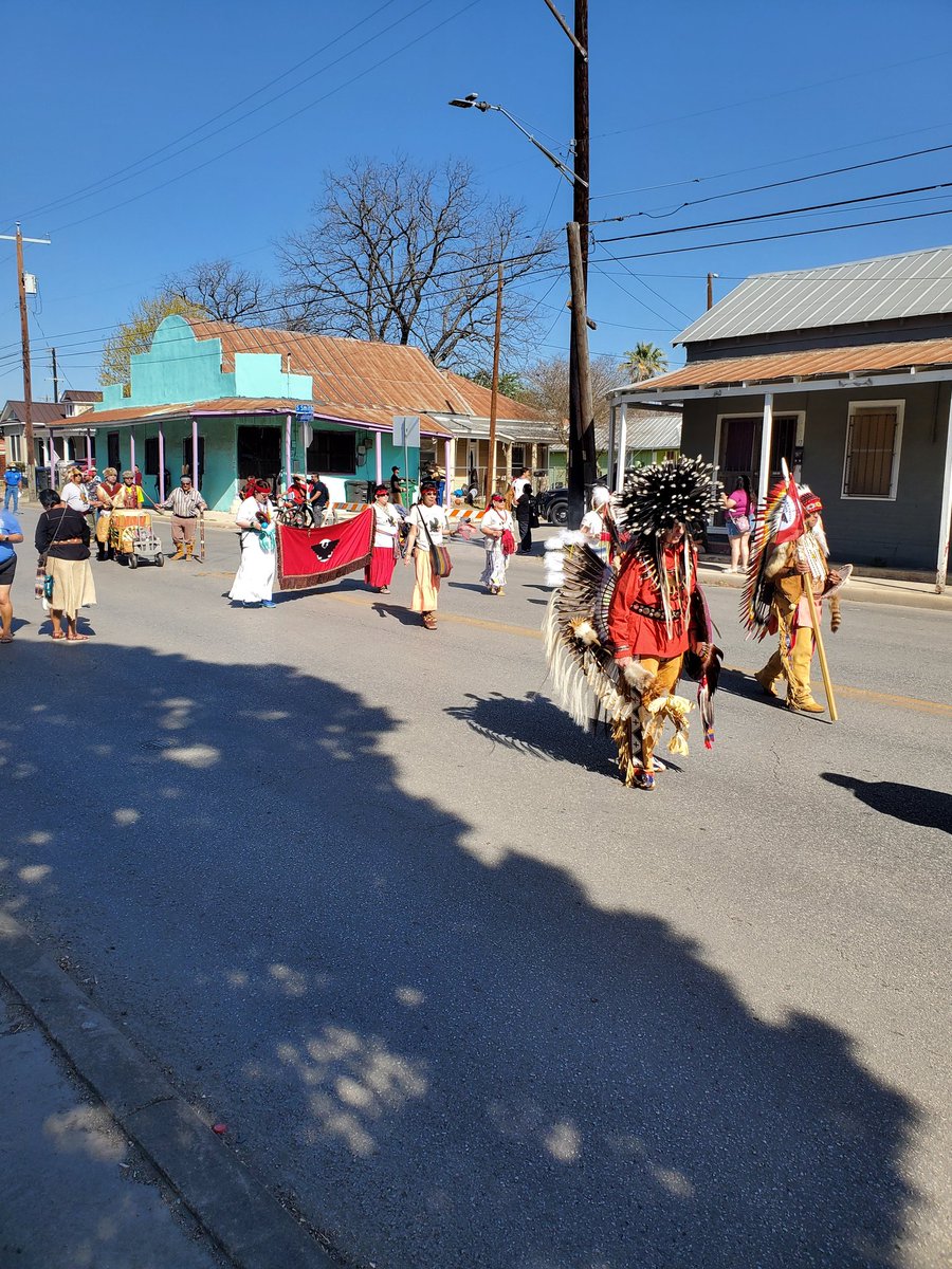 UTSAengaged's tweet photo. Thank you to all the workers, organizers, speakers, and participants of the 26th Cesar Chavez March! #utsa #utsaengaged #rowdycorps https://t.co/aW4wnspjZy