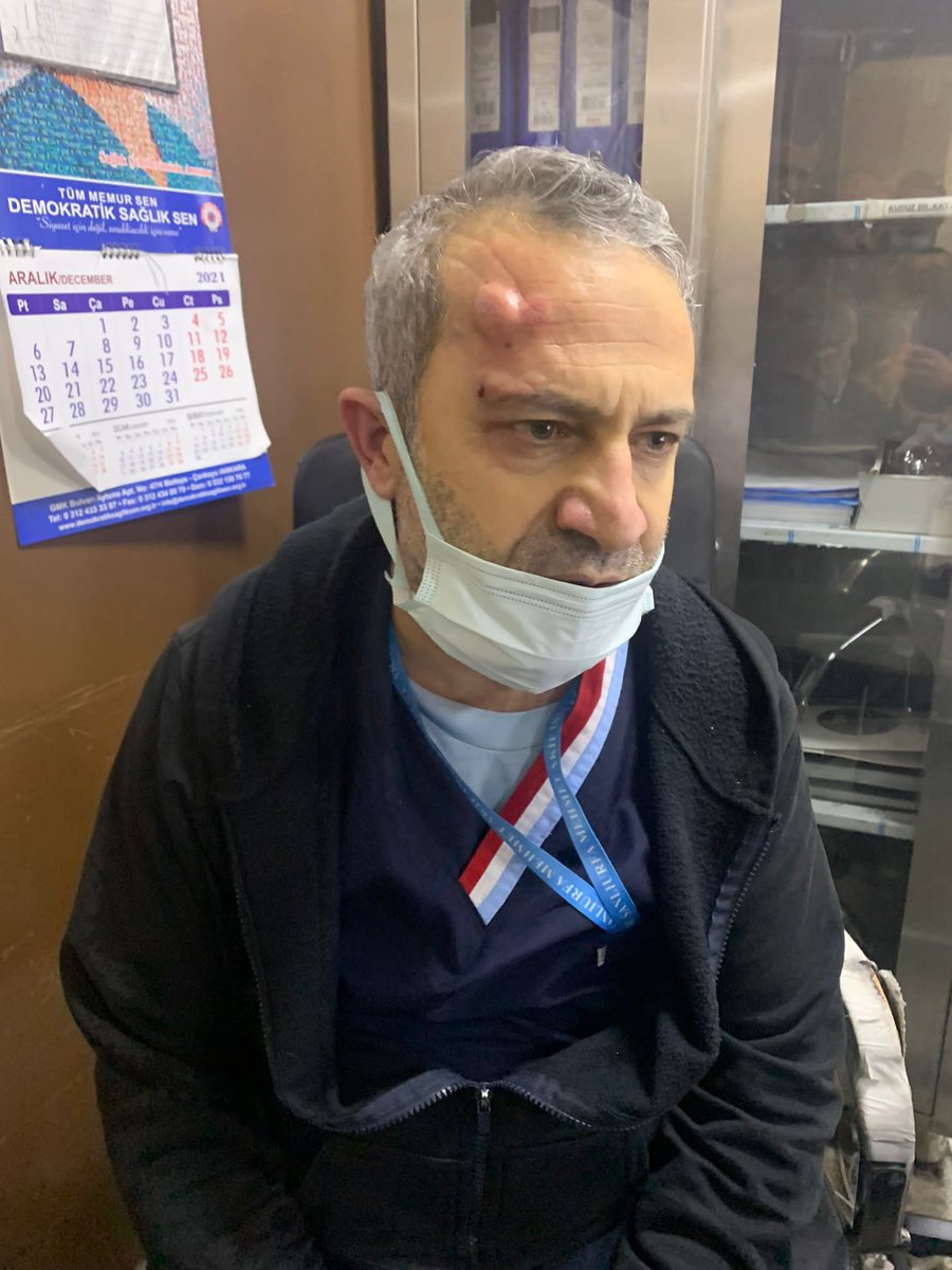 Şanlıurfa M.Akif İnan Eğitim ve Araştırma Hastanesi Acilinde Arkadaşımız Remzi sürücü cani hasta yakınları tarafından darp edildi.Yeter demekten gerçekten bıktık.<a href="/Abdullah_Erin47/">Abdullah ERİN</a>