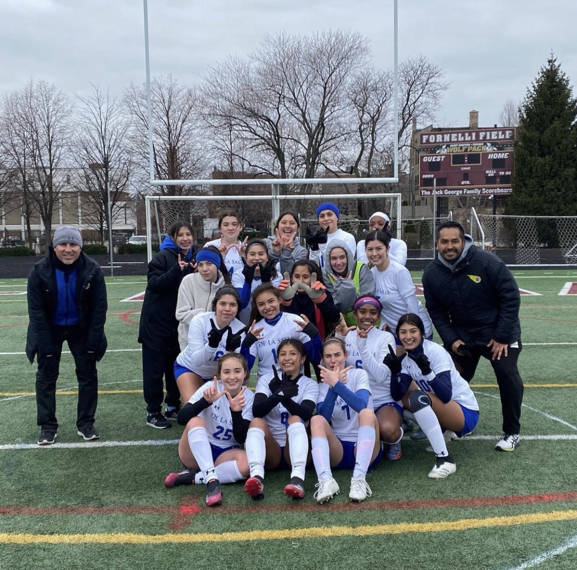 The Meteors didn’t let this weather effect them from getting a 2-0 W over St. Ignatius!⚽️☄️

Way to work ladies!! <a href="/Meteor_Soccer/">MeteorSoccer</a>
