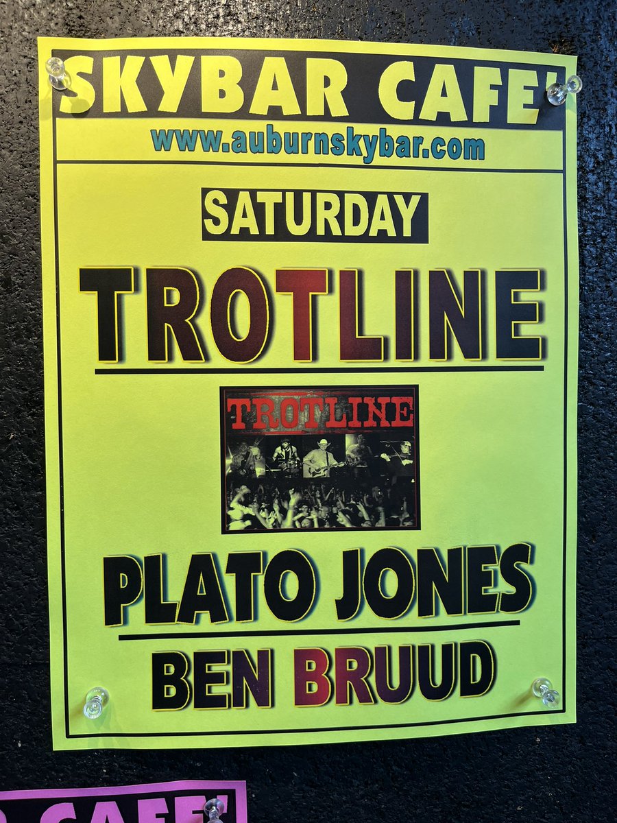 AuburnSkyBar's tweet photo. Plato Jones &amp; Trotline on the stages tonight! @AuburnPulse https://t.co/5wwh8mEniQ