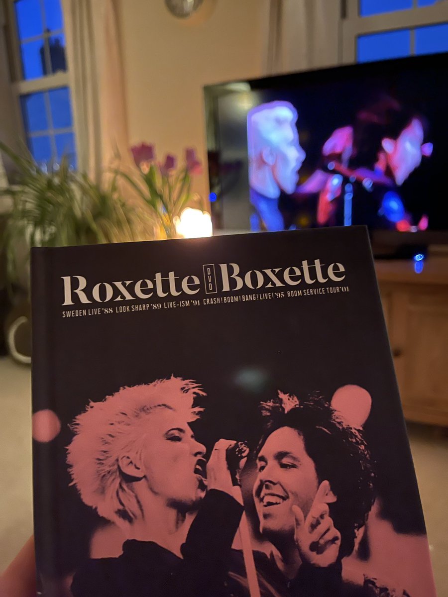 dailyroxette's tweet photo. #RoxetteBoxette Going back to 1991 this evening! #LiveIsm @PartyPleaser @TheRealRoxette https://t.co/KE3FPowpGO