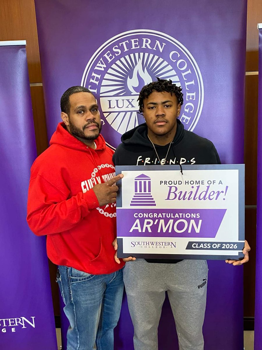 Tierneyhopkins's tweet photo. So proud of these boys and super excited to continue watching them play @buildersports! @BuilderFootball @jacksonangle72 @acosta_armon @YinglingRiley #thetrifecta #jagkfamily https://t.co/3AhLgJJlGc