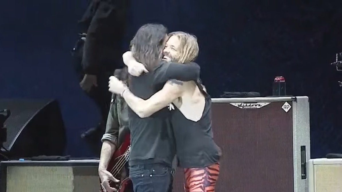Este abrazo durará para la eternidad.