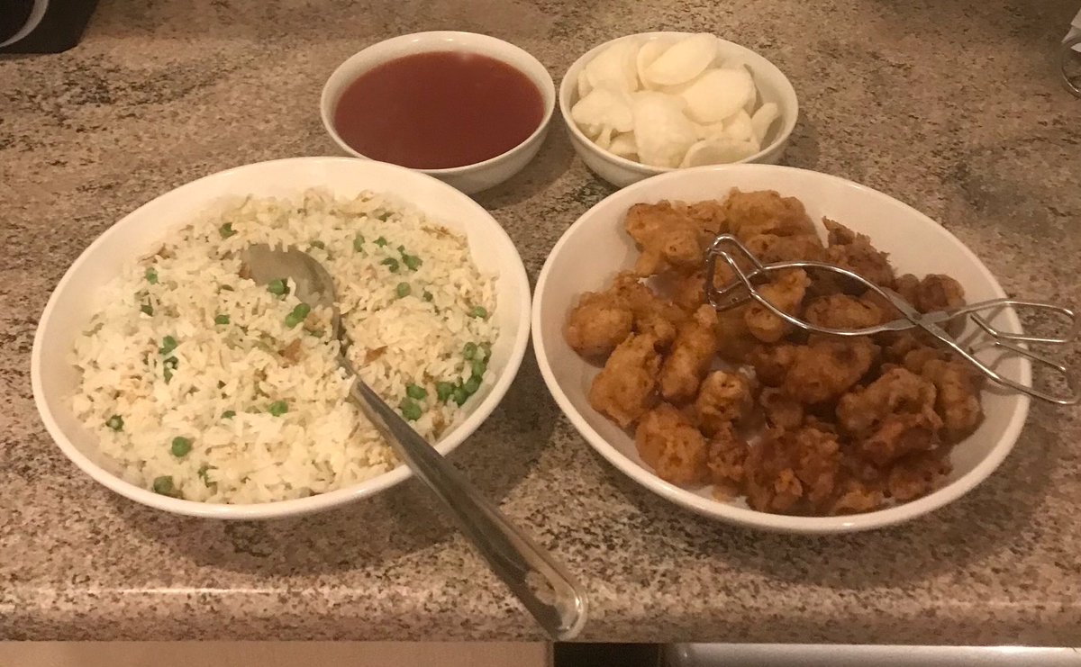 Music_Kitts's tweet photo. Chicken & Pork Battered bites~
Egg fried Rice~
Prawn Crackers~
Sweet ‘n Sour dipping Sauce~
#SaturdayNightTakeIn
#KittsChineseCuisine https://t.co/5l7XtjaoDC