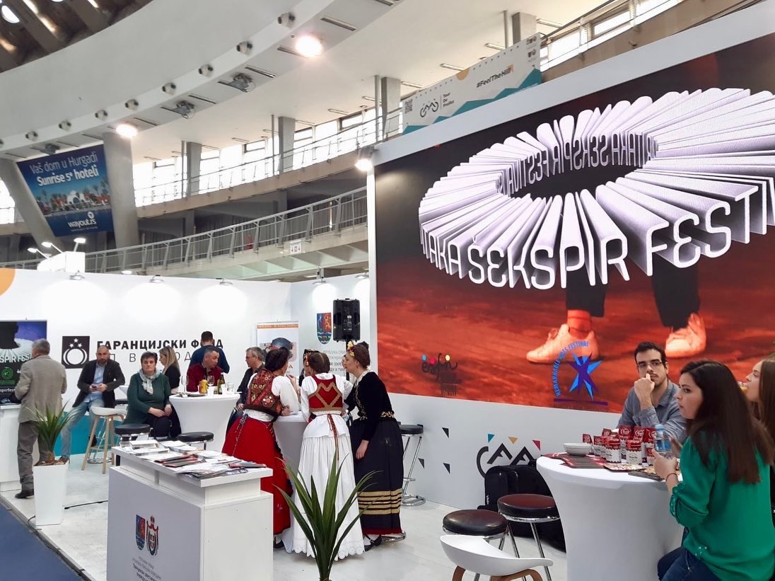 SekspirF's tweet photo. Zajedno sa drugim nosiocima priznanja „Najbolje iz Vojvodine“ naš festival se predstavio na 43. Međunarodnom sajmu turizma u Beogradu!
•
Pretvaranje jedinstvene Vile Stanković u atraktivno kulturno turističko mesto jedna od ideja kojom smo se vodili stvarajući Šekspir festival. https://t.co/1QXbaGbQEj