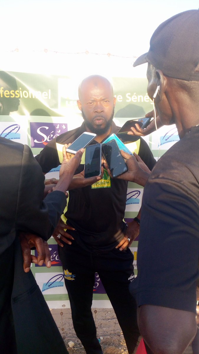 TeunguethFc's tweet image. 🎙️𝗖𝗼𝗻𝗳𝗲́𝗿𝗲𝗻𝗰𝗲 𝗱𝗲 𝗽𝗿𝗲𝘀𝘀𝗲 | @Youssou_Dabo

"La victoire ça fait du bien dans les têtes et ça nous pousse à travailler encore plus. 

Dans les périodes difficiles on a pas lâcher nous avons continué à travailler ! #DFCTFC