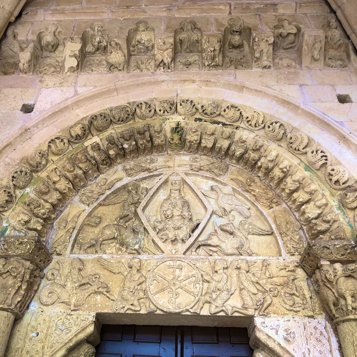 Qué importante es la labor de todos esos custodios y custodias que velan porque podamos disfrutar de nuestro #patrimonio. Todo listo para nuestro viaje por el #románico de #Segovia. ¿Te apuntas? ¡No queda nada! 👉🏼 culturviajes.org/tour/segovia-u…