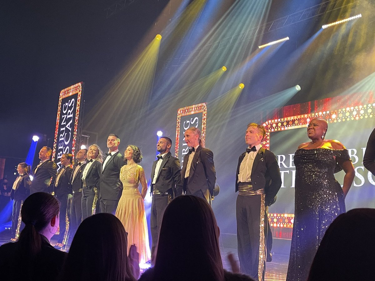 Amazing night last night at the <a href="/RememberingTour/">Aljaž & Janette - A Night To Remember</a> in Perth!! <a href="/AljazSkorjanec/">Aljaz Skorjanec</a> and @JManrara you guys have put on such a brilliant show!! Could watch it over and over it’s amazing🤍