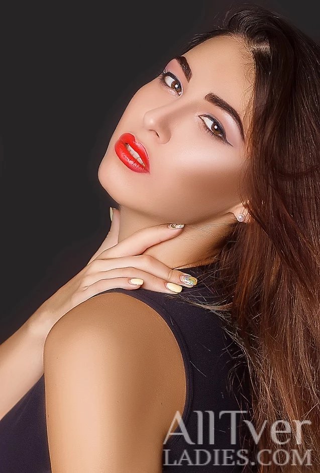 alltverladies's tweet photo. Russian single Elina: "I am a stay-at-home who loves cosiness and comfort. Cooking is also my hobby. I will be a good wife and a friend for my man" 💖

Are you her man? Find it out here 👉 https://t.co/xnEJpYx5zl
 
#alltverladies #lovebirds #datinginreallife https://t.co/b2rHEHEU5u
