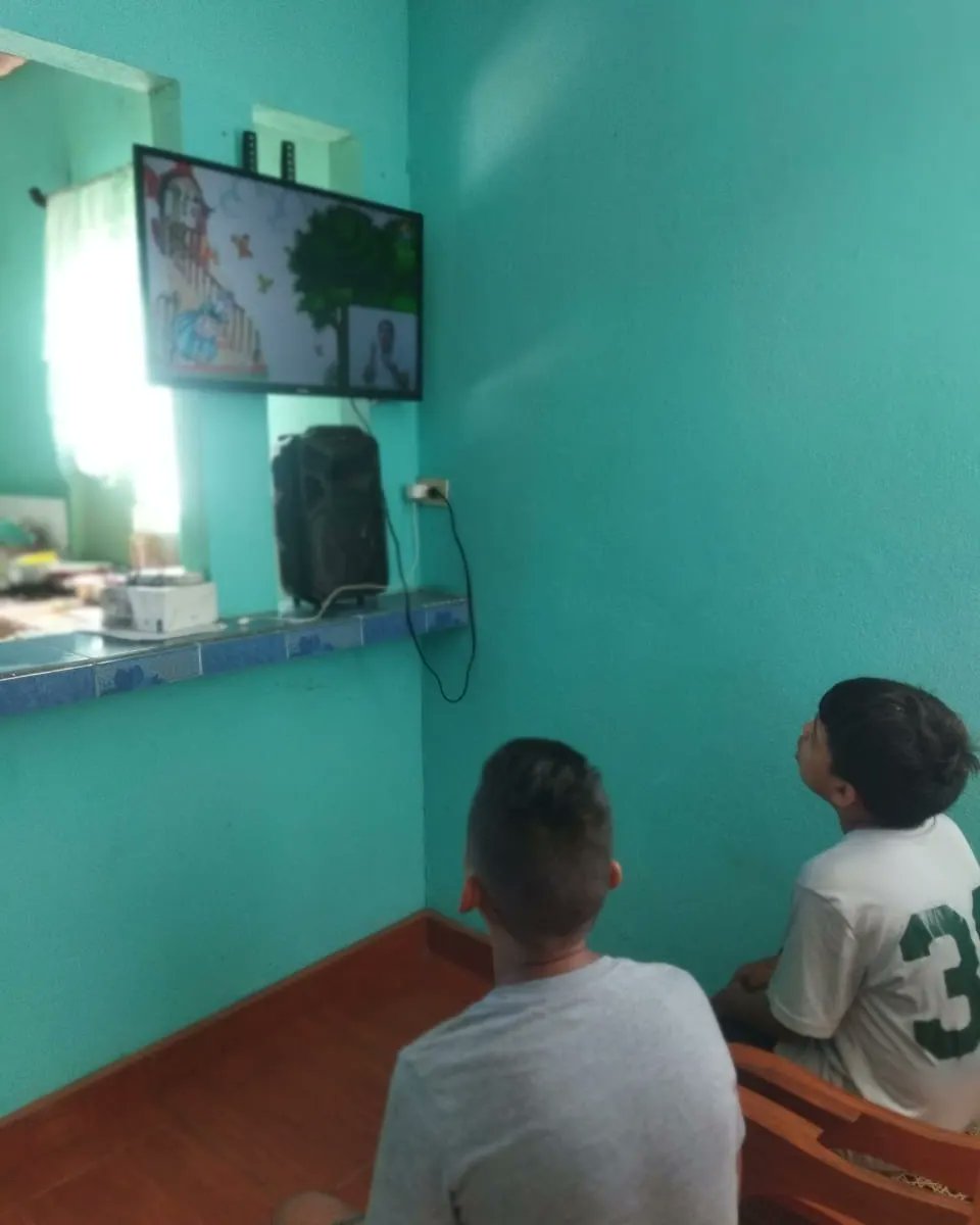 MinedPosoltega's tweet photo. Estudiantes y Docentes del Municipio de Posoltega, reciben Teleclases desde sus Hogares.
#Nicaragua
#TeleClases
#EnVictoriasEducativas https://t.co/nnqbJzmVCq