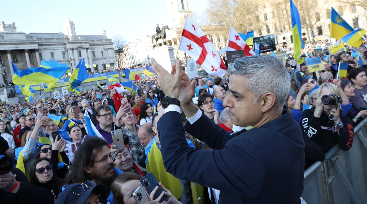 MayorofLondon's tweet photo. President @ZelenskyyUa asked, and London responded. https://t.co/FeznYf0AxD