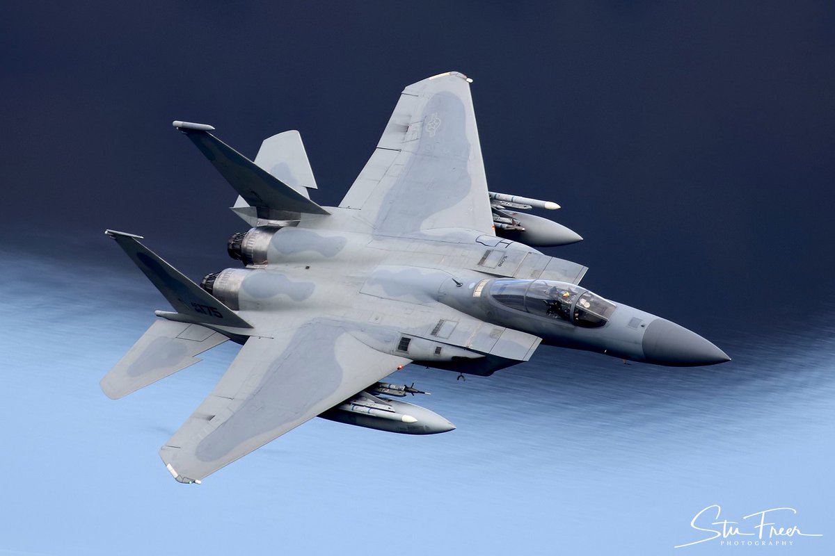stuartfreer1's tweet photo. 493rd 'Grim Reapers' F-15C which I caught powering through the Lakes on Thursday for what was probably my last opportunity to catch them…📸@48FighterWing @RAFLakenheath1 https://t.co/vvoPCrW9OB