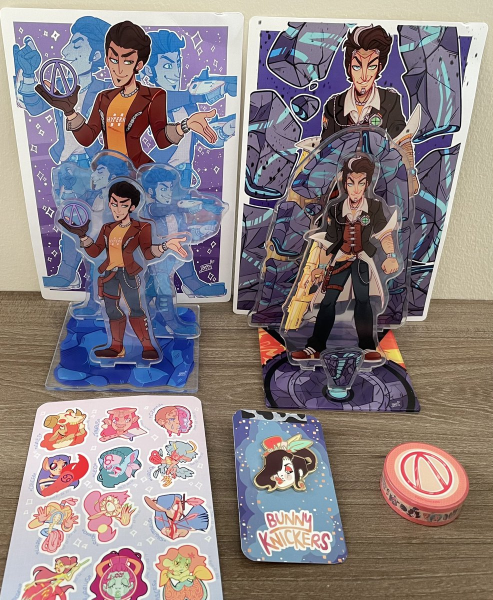 CrownHyperion's tweet photo. You know casually going feral after receiving my @hareundies borderlands order 😩💖💖💖 look at Timothy and Jack 🥺 I can’t wait to see your finished Rhys one! https://t.co/YD9ib1AxML