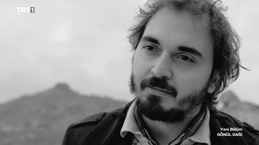 "Değer verin ya da vermeyin, ama asla verir gibi yapmayın.."

#Rıfat #Meryem #GönülDağı #insandediğin