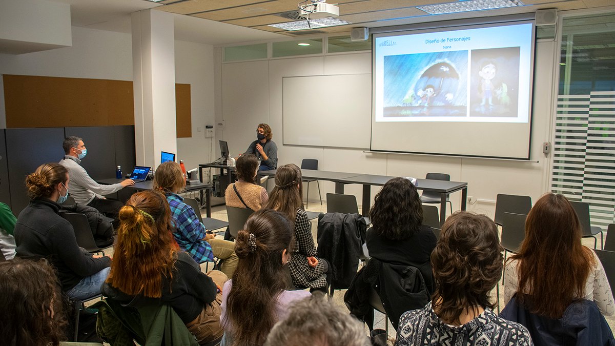 LCI_Animacion's tweet photo. ➡️ Ayer nos visitó Álvaro Robles, codirector del laureado corto de animación "Umbrellas".

En su masterclass, que organizamos junto al @mecalbcn, @elsralvaro nos habló del proceso de creación de este film nominado a los @PremiosGoya.

¡Gracias a Álvaro y al #MecalPro2022! https://t.co/xLWREdeqm1