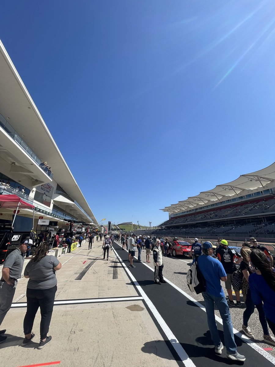 GNGRhino's tweet photo. Not bad @NASCARatCOTA @PodcastGas https://t.co/3GMlhtMBrb