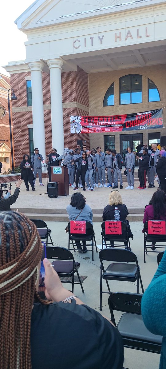 DrSimsSTEAM's tweet photo. Celebrating TCHS on the Big Win.... Basketball State Championship 2022 @EvansShondra @TCSTEMCoach @LettMeLeadTC @DrTamaraCandis @LSimmons1920 @TricitiesM @TricitiesFCS https://t.co/AHAMPIjflf