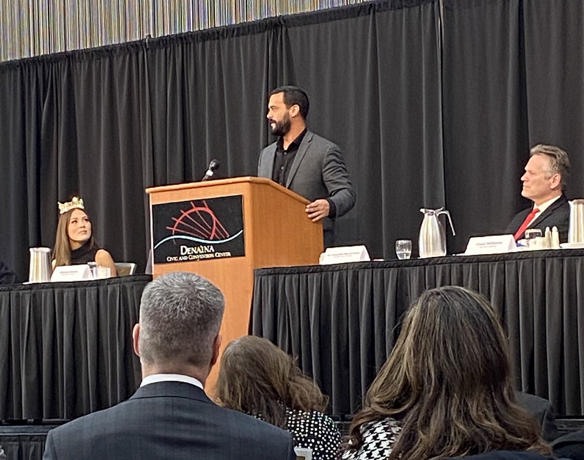 brian_eifler's tweet photo. Our local community gathered today at the Alaska Governor’s Prayer Breakfast; prayed for our Soldiers - very powerful. Former Navy SEAL &amp; author Chad Williams shared his amazing story and book #SEALofGod #HopeIsOurWeapon
#SpirituallyConnected
#ChadWilliams https://t.co/ZymonF4MXg