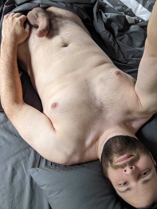 Just woke up. Good morning, night shifters https://t.co/pib8yGTM39