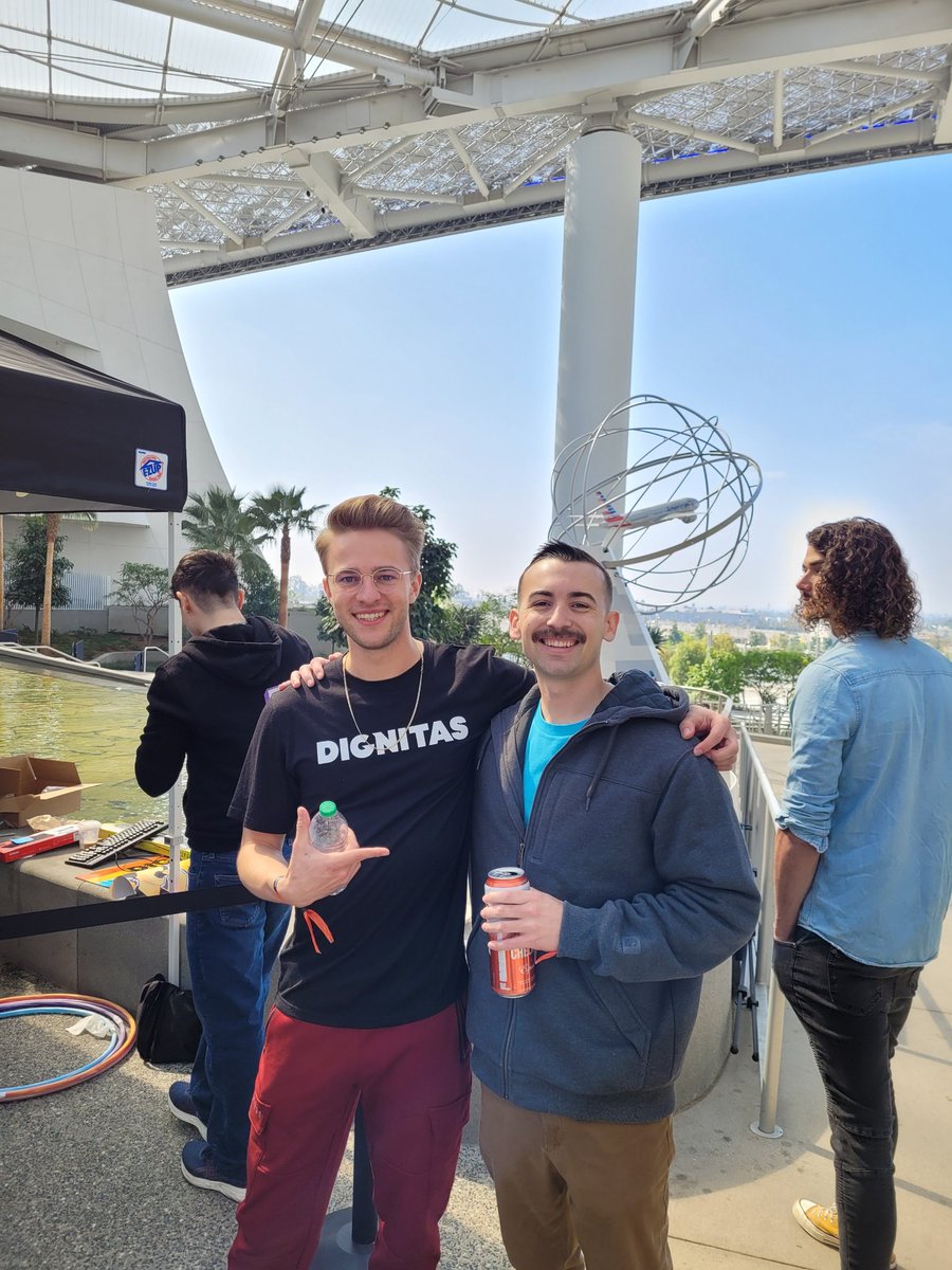 GoJoeyy's tweet photo. Shoes signed by @pulse_max and @Fire_RL !!!! Great meeting the pass god! https://t.co/SapzZuTuh9