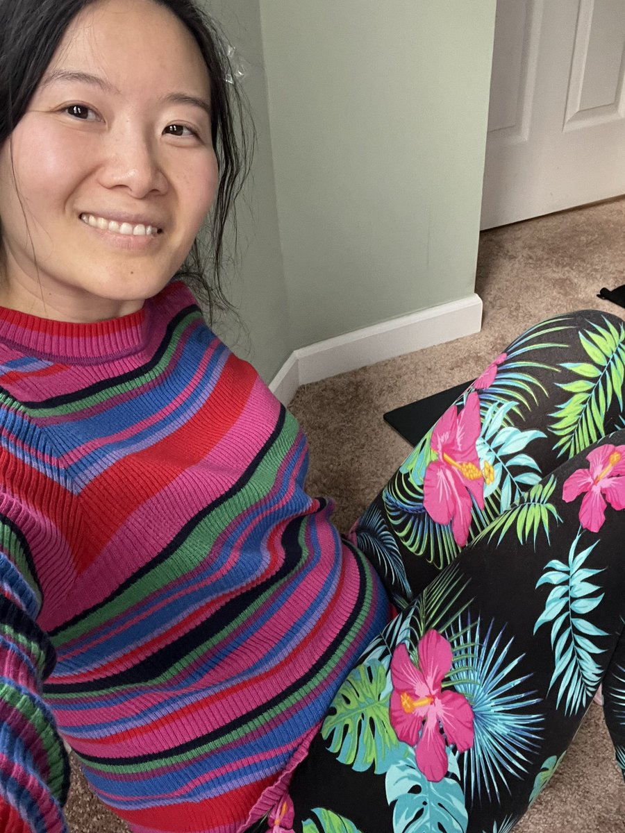 joyjding's tweet photo. Bringing my clash-match A-game to #awp22 final day @AWPFashionFeed https://t.co/eAUp6TxTh1