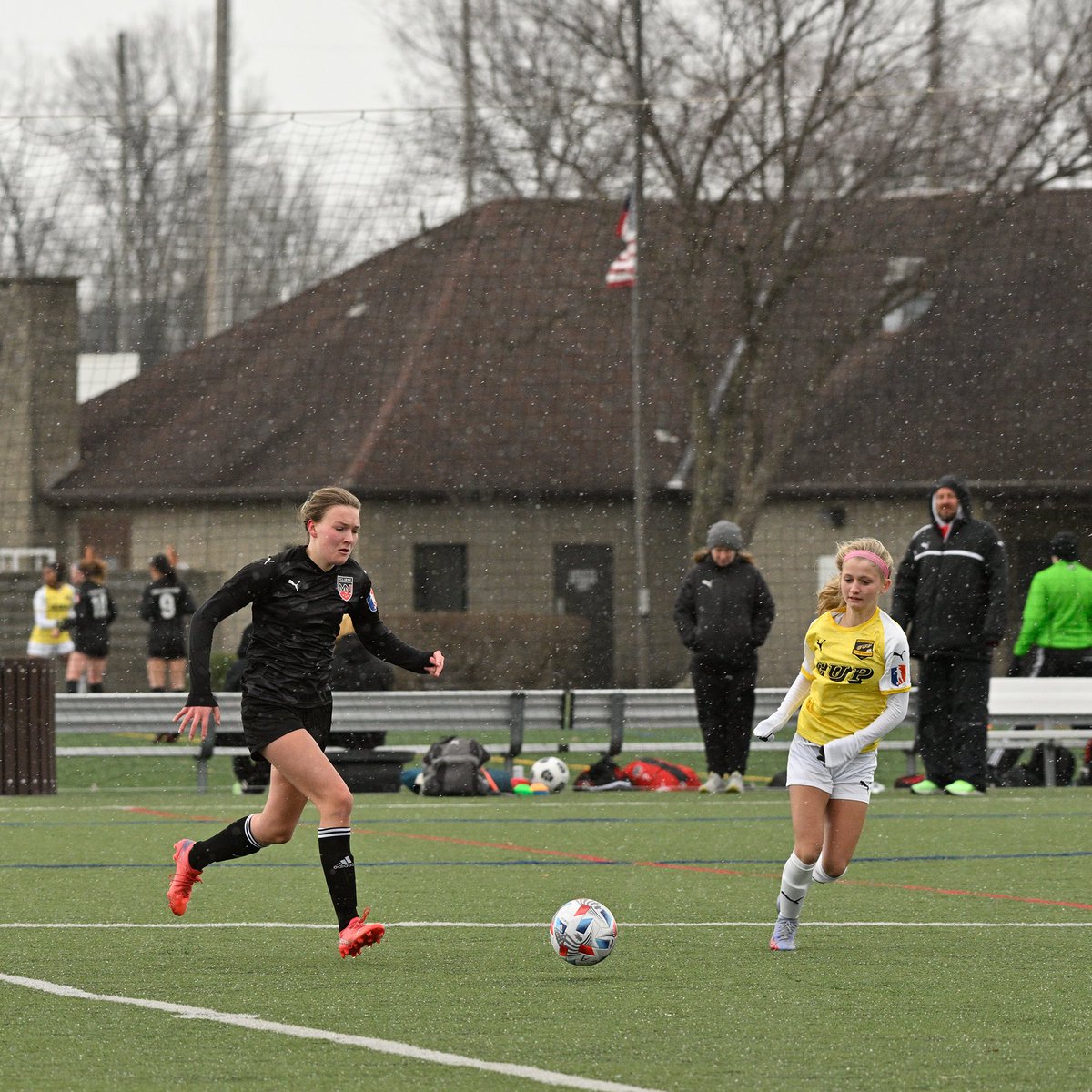 MNEclipse07's tweet image. You become the best, by playing the best. What a display of effort, humility, and technique from these ladies!