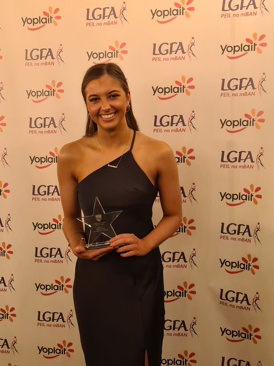 StJosephsDBGAA's tweet photo. 🏆Aisling Reidy recieving her Yoplait HEC All Star Award this evening @CrokePark @ClareChampion @Clarelgfa
#midfield #proud @lidl_ireland @Yoplait_Ire https://t.co/2qRCWTxQqO