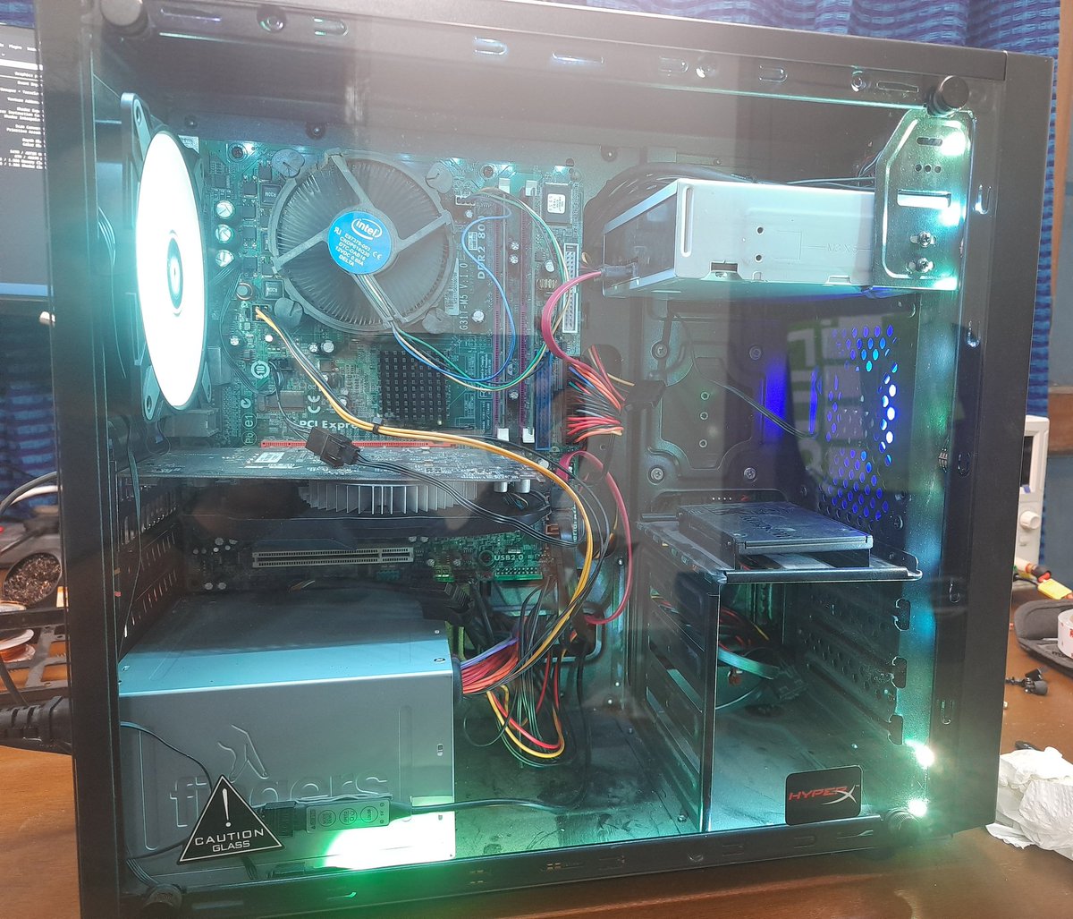 sahajsarup's tweet photo. Transferred the old #Core2Quad to a new case. https://t.co/IkXnaJhMGv