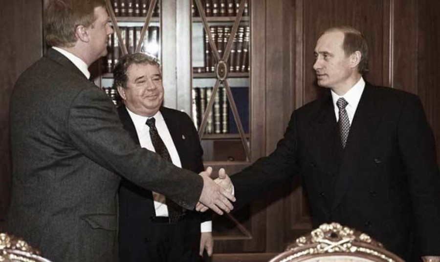 By the late 1990s crony "systemic liberals" like Chubays got tired of democracy. They didn't want parliamentarian, didn't want public politics. They wanted a Tsar who'll defend them from the public opinion (which hated them). So they chose Putin and boosted him out of nothing