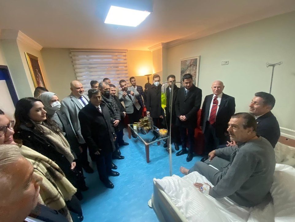 TurkmeneliTurku's tweet photo. Mehmet Tütüncü başkanlığında bir heyet, sağlık durumu kötüleşen Türkmen siyasetçi Niyazi Mimaroğlu’yu Ankara Keçiören Hastanesi’nde ziyaret etti

Ziyarette, Irak Türkleri Kültür ve Yardımlaşma Derneği yönetim kadrosunun yanı sıra birçok vatandaş da hazır bulundu

@MehmetTutuncu70 https://t.co/tnOYAi9n6W