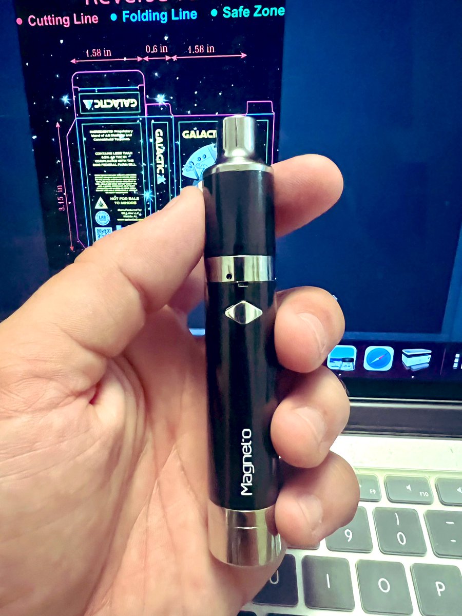 audiokamphuis's tweet photo. Picked up this super cool dab pen made by @YocanTechnology - probably one of the best concentrate vaporizers I’ve ever used. #vape #vaporizer #vapepen #cannabis #extracts #concentrates https://t.co/GYDSufJnAx