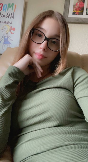 Smile babes ☺️ https://t.co/aOcdIXZDQq<a href="/tag/model"class="tags"><span>#model</span></a><a href="/tag/sundayfunday"class="tags"><span>#sundayfunday</span></a><a href="/tag/sundayvibes"class="tags"><span>#sundayvibes</span></a><a href="/tag/modeling"class="tags"><span>#modeling</span></a><a href="/tag/trending"class="tags"><span>#trending</span></a>