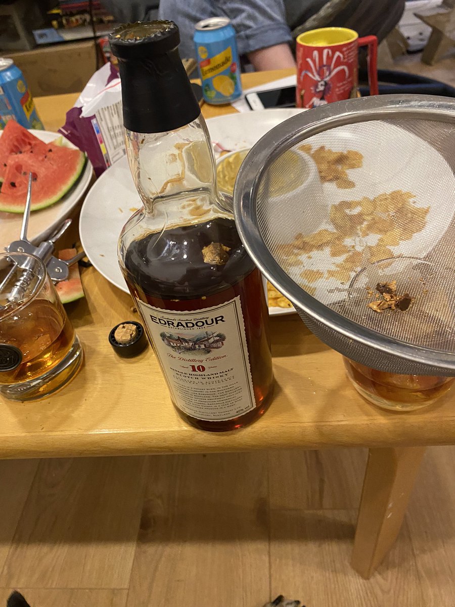 chasa66's tweet photo. @edradourmalt looking forward to my birthday dram tonight with family only to find the bottle cork crumbled on opening?? After a small improvisation we stroll managed a wee drink.. but still! #dram #whiskey https://t.co/yI5kvMP2LS