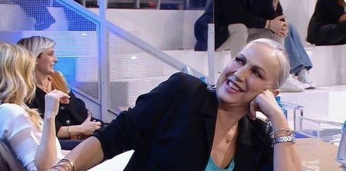 justicetourera's tweet photo. pov: stai guardando luigi cantare 
#amici2021 https://t.co/nmf3wWDeo3