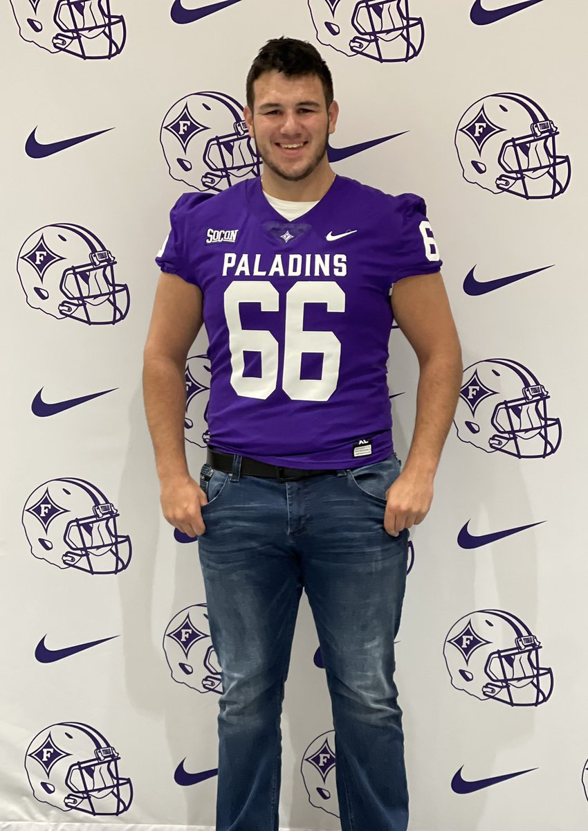 I had a great day at Furman University Junior Day! <a href="/FUCoachHendrix/">Clay Hendrix</a> <a href="/Antonio_Wilc/">Antonio Wilcox</a> <a href="/CoachCutch/">Matt McCutchan</a> <a href="/PaladinFootball/">Furman Football</a> <a href="/CoachGusSHS/">Randall Gusler</a> <a href="/bhoffman95/">Brian Hoffman</a> <a href="/Greyhound_fb/">Statesville Greyhounds Football</a>