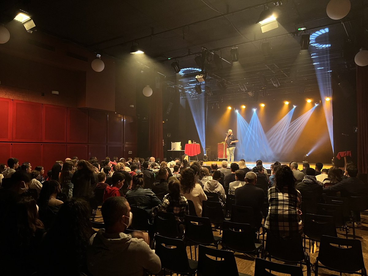 AulnaySousBois's tweet photo. [CULTURE] 📸 Soirée magie ce samedi au @LeNouveau_Cap avec le spectacle familial et humoristique de Kader Bueno.

Au programme : mille et un tours de magie pour le plus grand bonheur des enfants ! https://t.co/XhL3pg7cTy