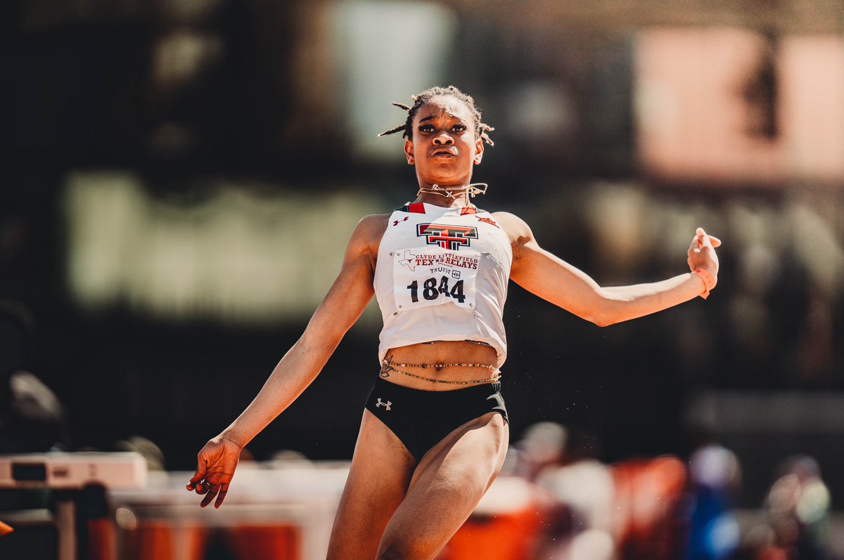🚨 SCHOOL RECORD 🚨

<a href="/monaealiyaaa/">Monae' Nichols</a> records a 6.80m (22-3.75) long jump! 

#WreckEm