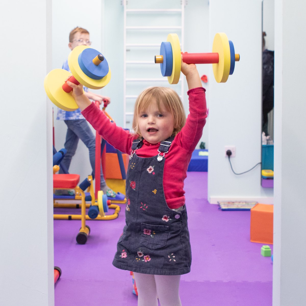 Hands up if your mum's a superstar! 🙌 #HappyMothersDay to all those amazing mamas out there! Where would we be without you? 💜