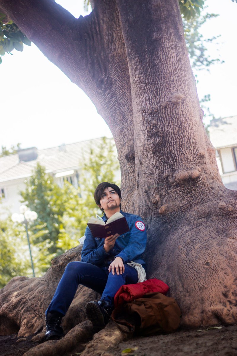 kupplark's tweet image. [Cosplay]

An adventurer in the wild! 

#IdentityV #kurtfrankidv #idvcosplay