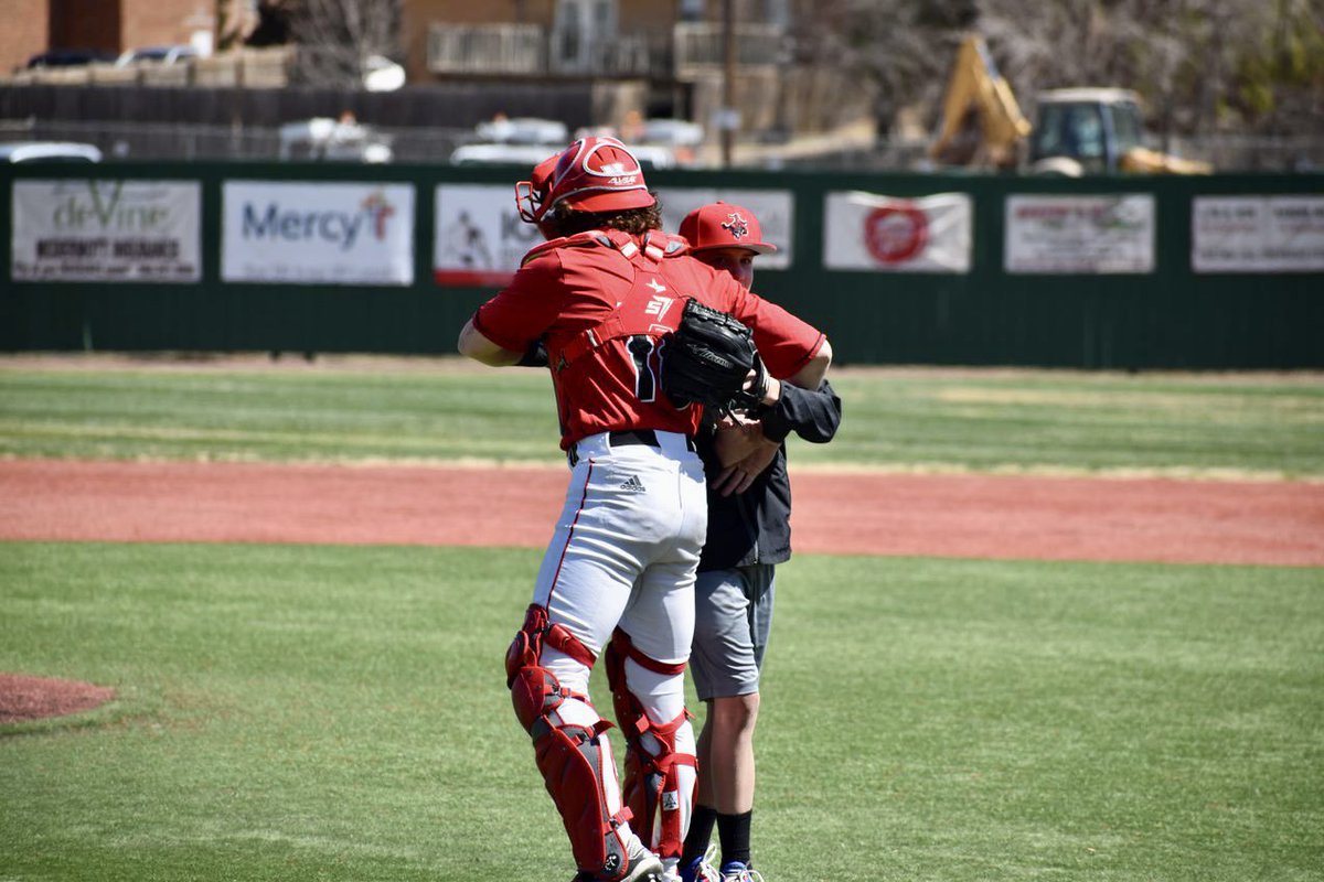 NWOSU_SAAC's tweet image. What a day at @NWOSUBaseball! Our buddy Gehrig got to help with pre-game and throw out the first pitch as part of our @makeawishok Wish Celebration. The Rangers capped it off  with a monster 16-5 victory over Ouachita and the series win!! #GoodDayToBeARanger #RRR