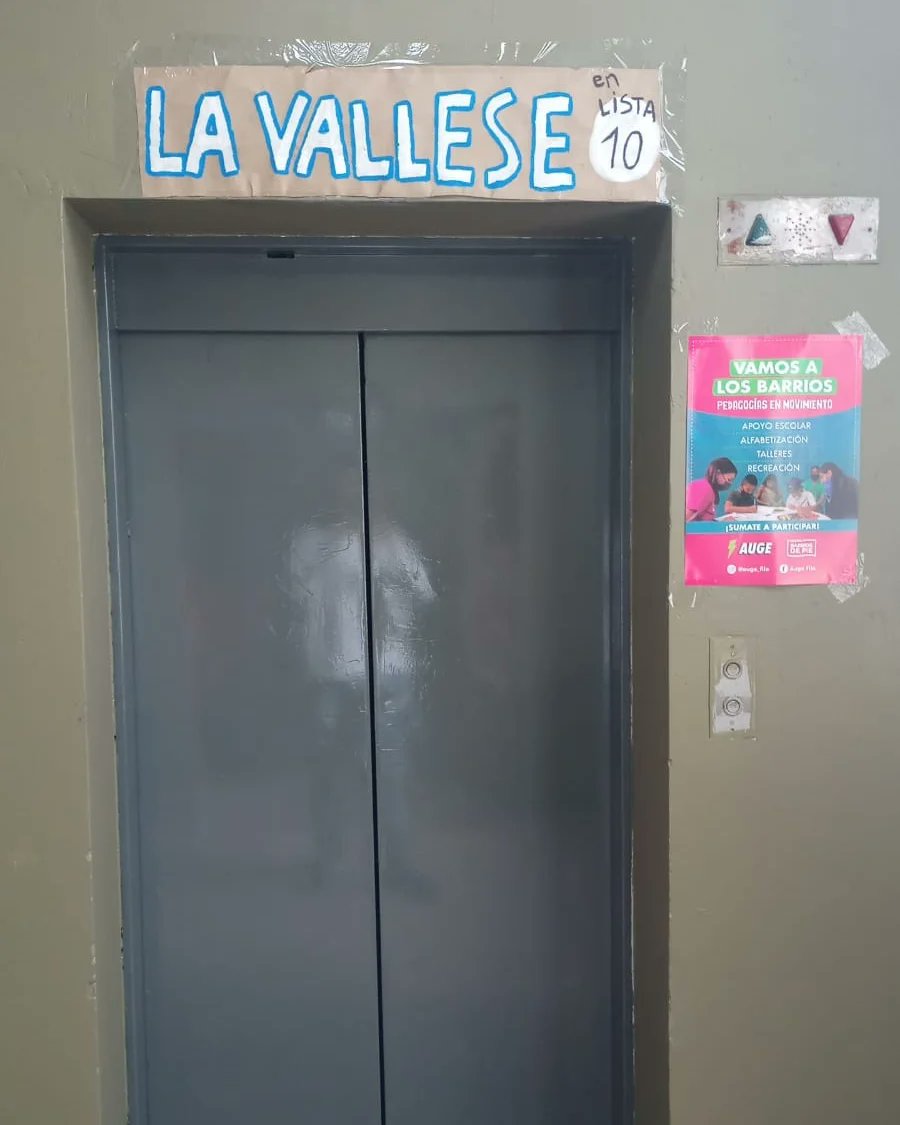 LaValleseFilo's tweet photo. Estas elecciones en #filoyletras votá compañeros, vota La Vallese + @surfilouba en la LISTA 10!!
#filo #uba #elecciones #cefyl #peronismo #MalvinasVolveremos https://t.co/Am14CSwq0f