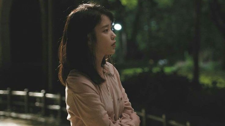아이유 tweet media
