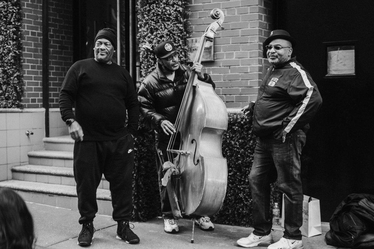 kedrickdwalker's tweet photo. “The OG’s” / Spring St., 2022 / #soulsinfocus #getinfocussoho #getinfocus https://t.co/WYWuZKZZMo