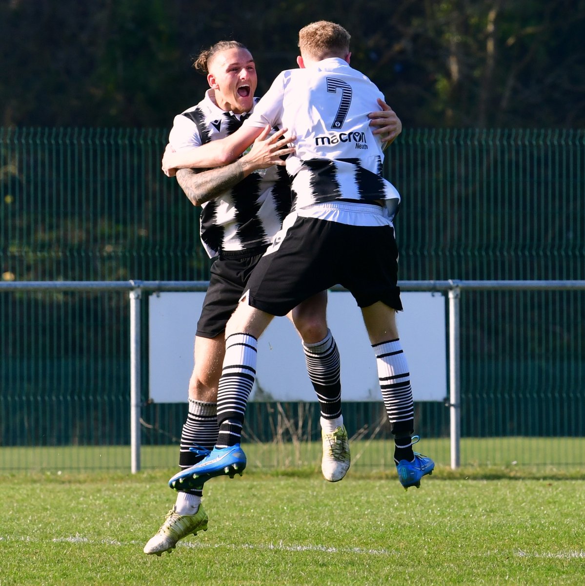 dorward_nick's tweet photo. A few photos from today's 2-0 win in the local derby against Cwmamman.@PontardaweTown https://t.co/hmgo3N7XNy