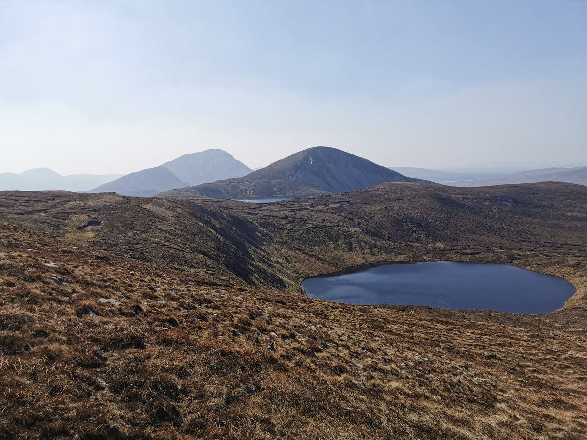 ulsterpooka's tweet photo. 2 - A few more pics from my hike in County #Donegal in the #Derryveagh #mountain range today to Aghla Beg and Ardloughnabrackbaddy summits. A great day out with fantastic weather and awesome views. #Ireland https://t.co/rpXlKIm0Pa