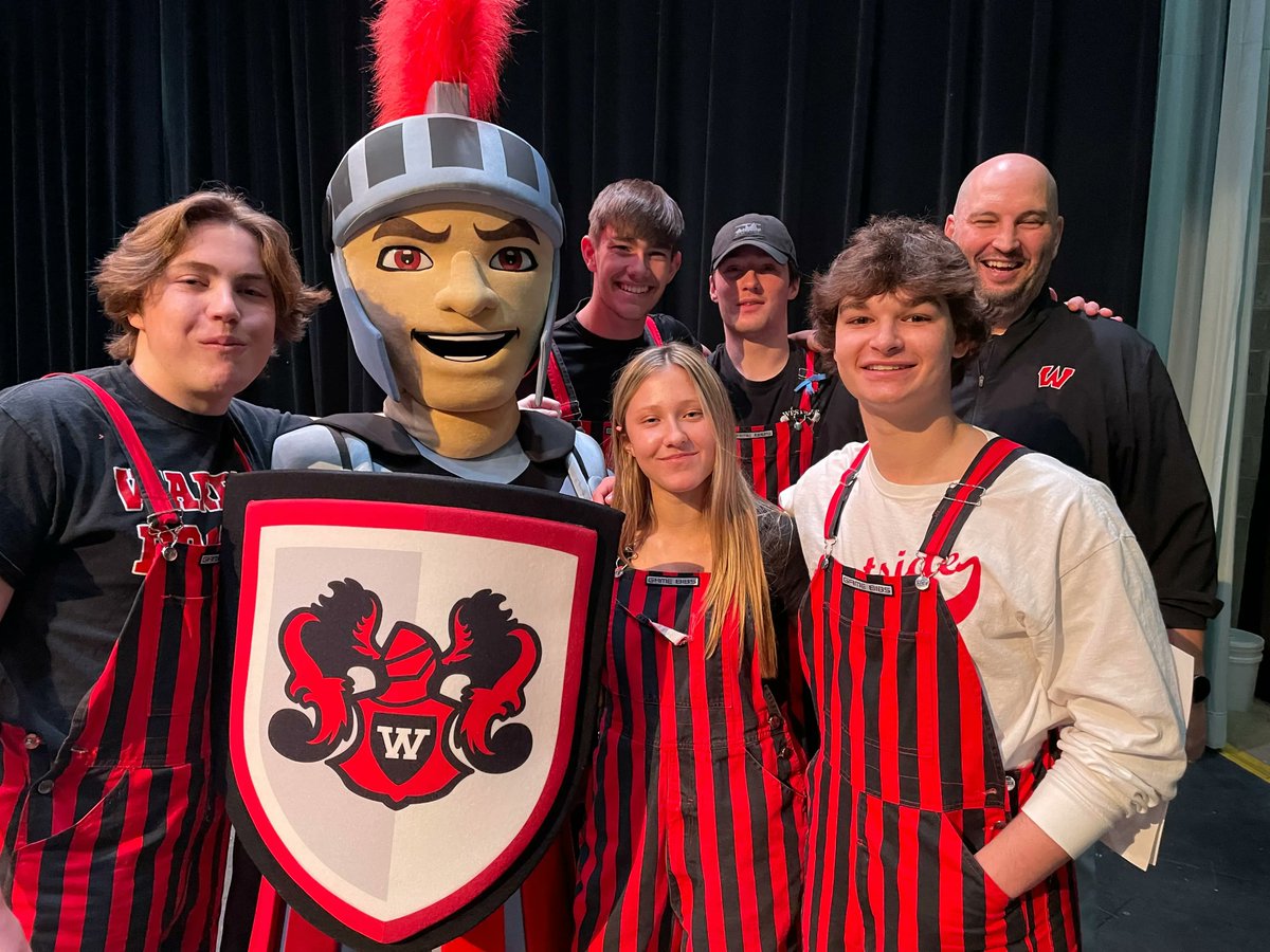 Incoming Principal Jay Dostal welcomed next year’s freshman class before their ‘walkabout’ earlier this week.

Here he poses with Red Shield members and Apollo!
Band members and WHS staff were also on hand to welcome the WMS 8th graders.

#WeAreWestside #WestsideWarriors