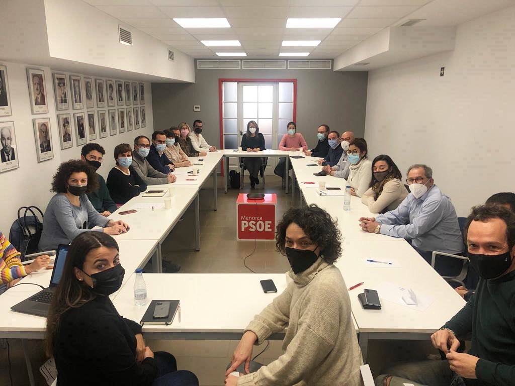 🔴 COMUNICAT 🔴

🤝🏽 Mantenim el nostre ferm compromís en aprovar la Llei Menorca Reserva de Biosfera amb la màxima solidesa jurídica que mereix, i donam suport a la decisió de la presidenta del Consell, <a href="/susanamora_/">Susana Mora Humbert</a>, de posposar el ple que ha d’aprovar aquesta normativa.